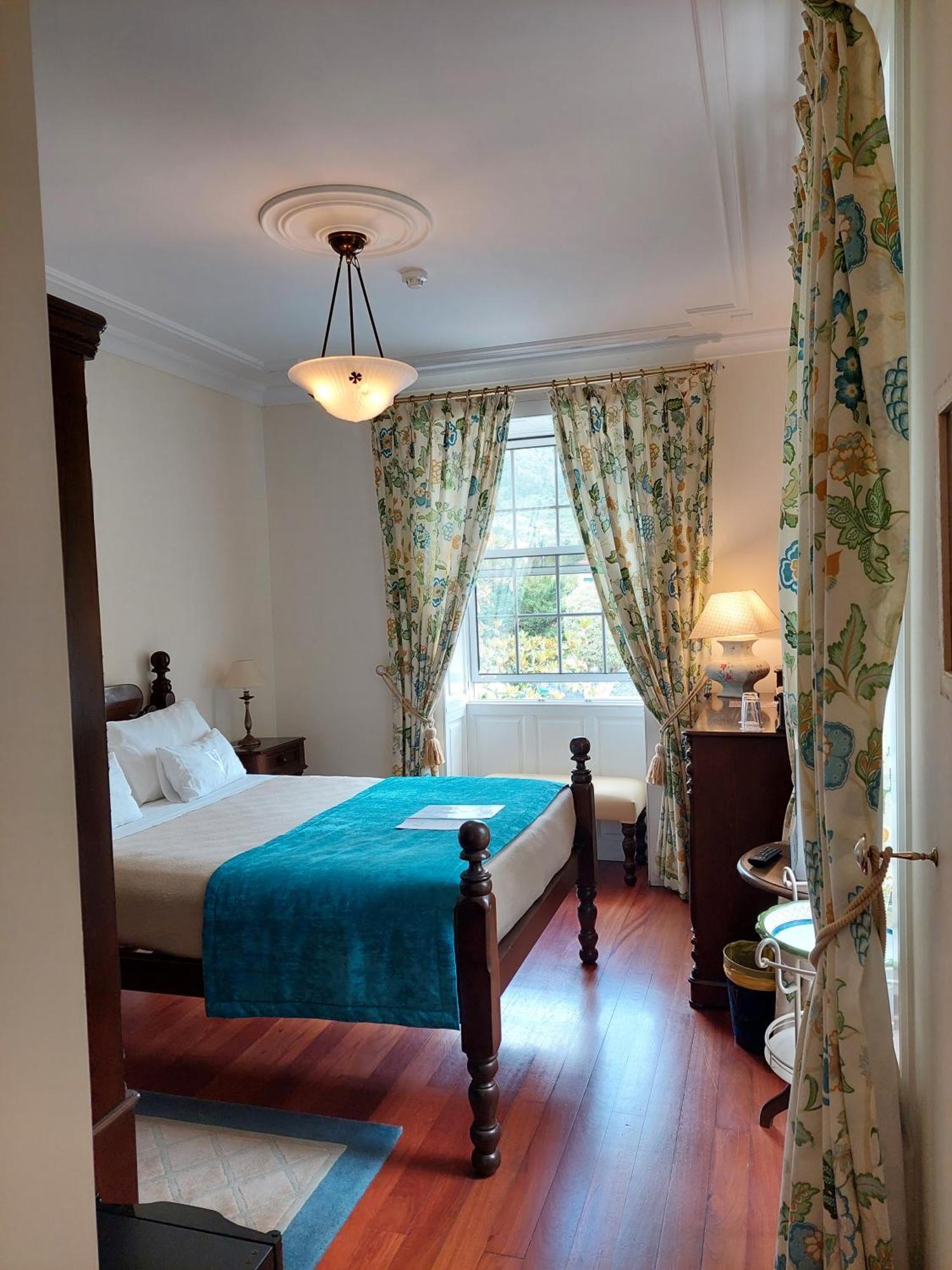 Hotel Estalagem Do Vale São Vicente Esterno foto